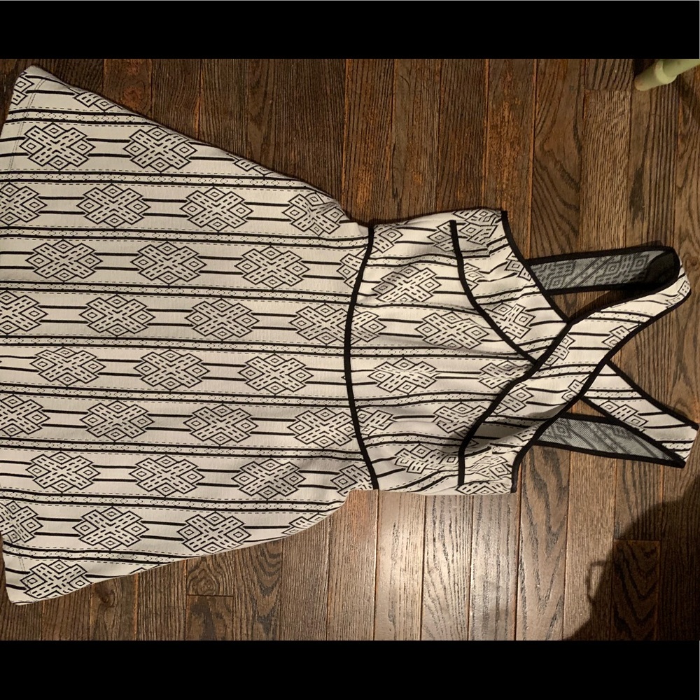 EXPRESS black and white patterned dress